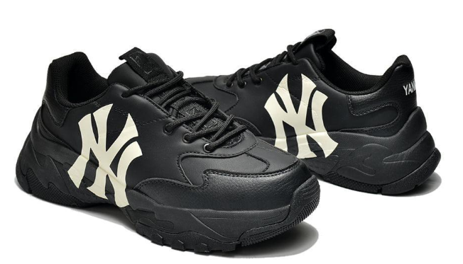 MLB Big Ball Chunky New York Yankees Sneakers