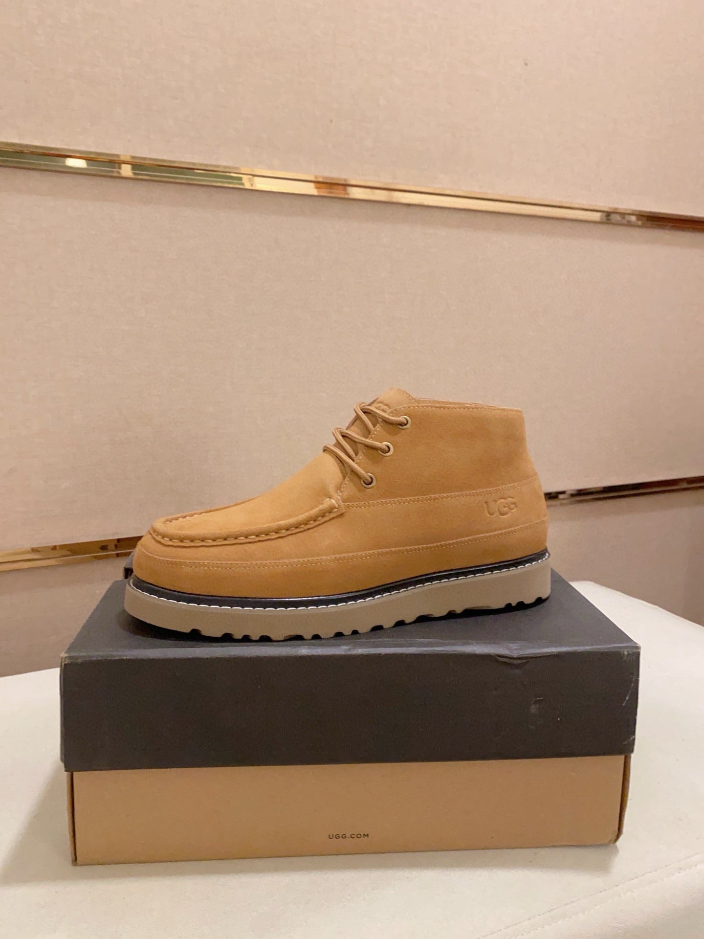UGG Men's Suede Chukka Boot — Wheat