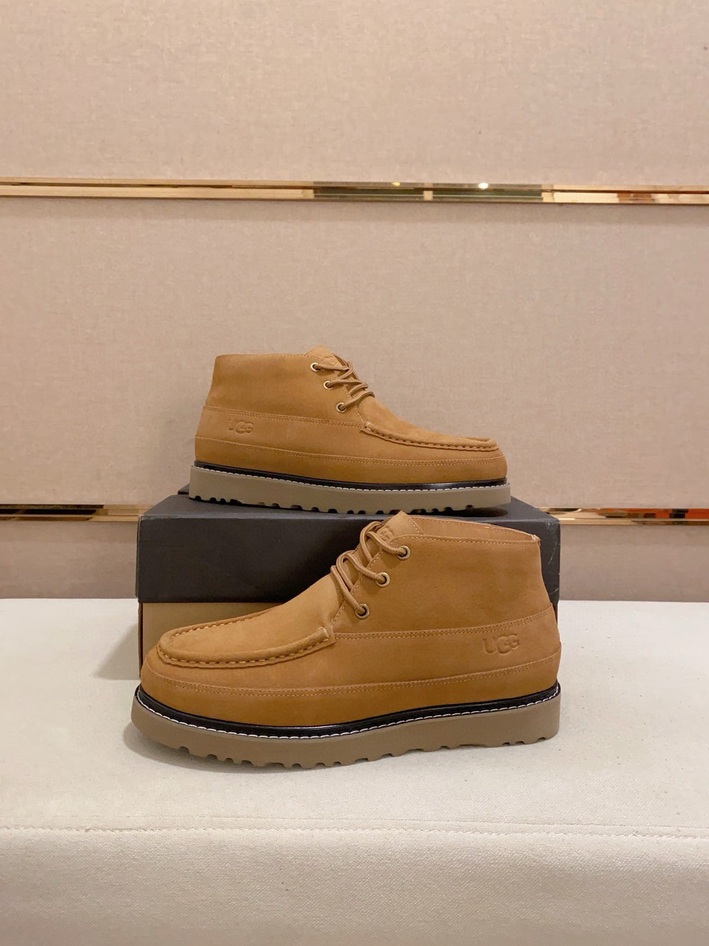 UGG Men's Suede Chukka Boot — Wheat